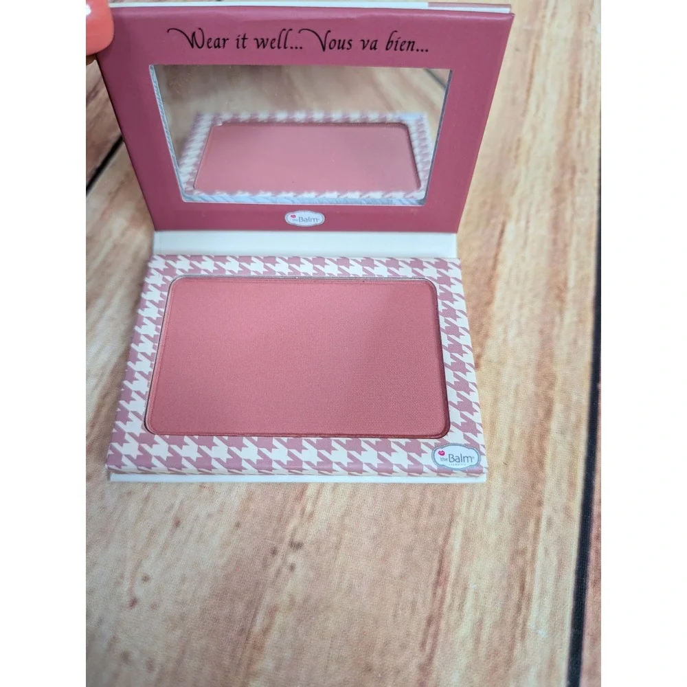 Instain Long Wearing Staining Powder Blush Houndstooth By the Balm 6.5g New